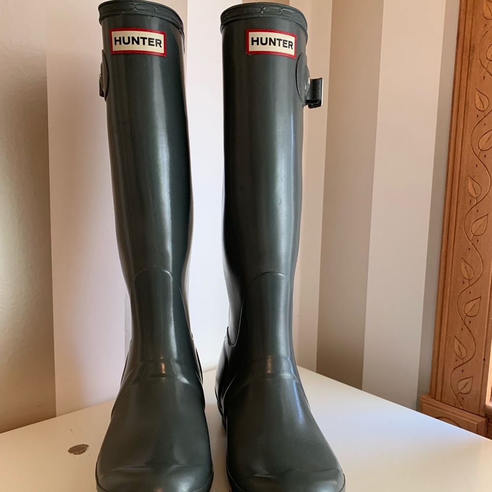 Women’s hunter tall boots size 7